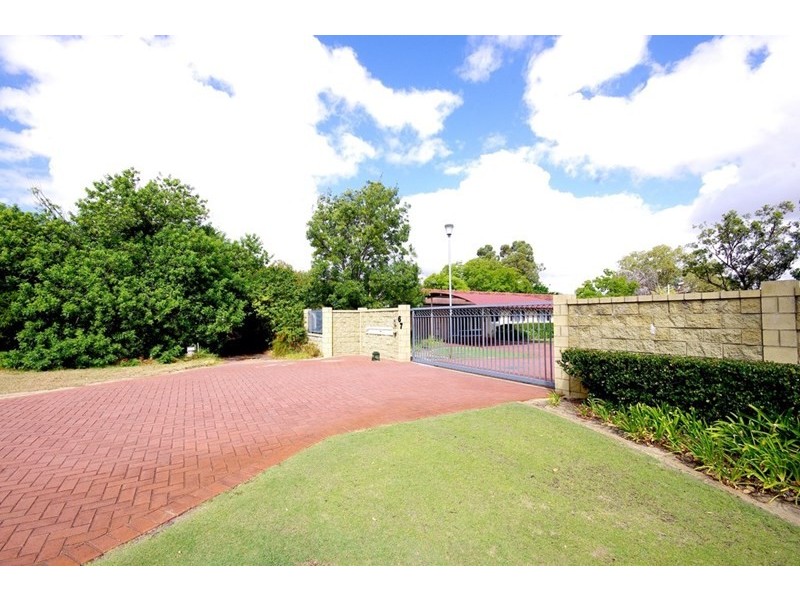 1/67 Tendring Way, Girrawheen WA 6064