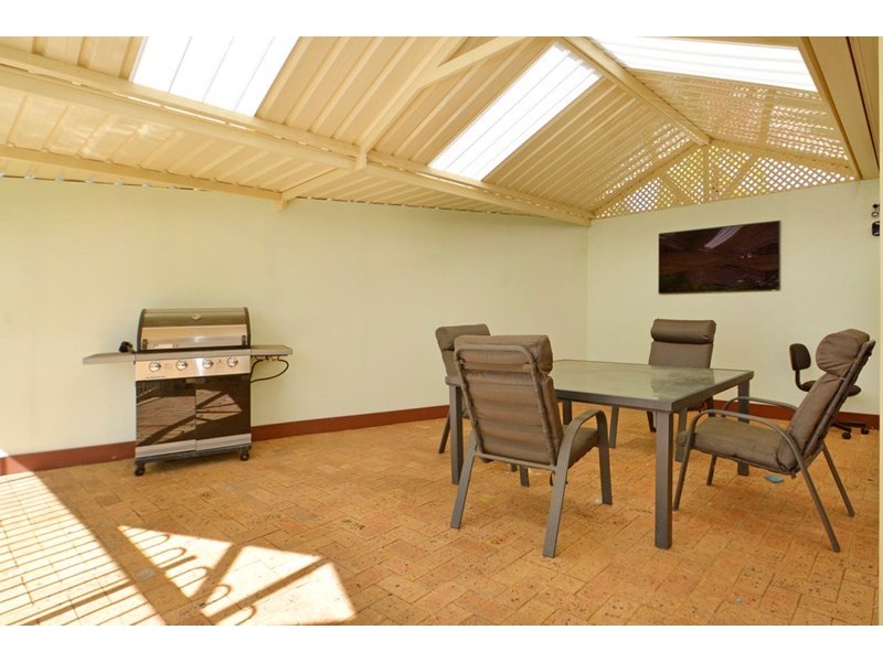 9 Cashmere Gardens, Ballajura WA 6066