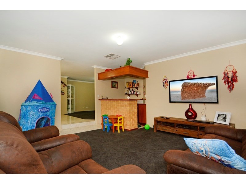 9 Cashmere Gardens, Ballajura WA 6066