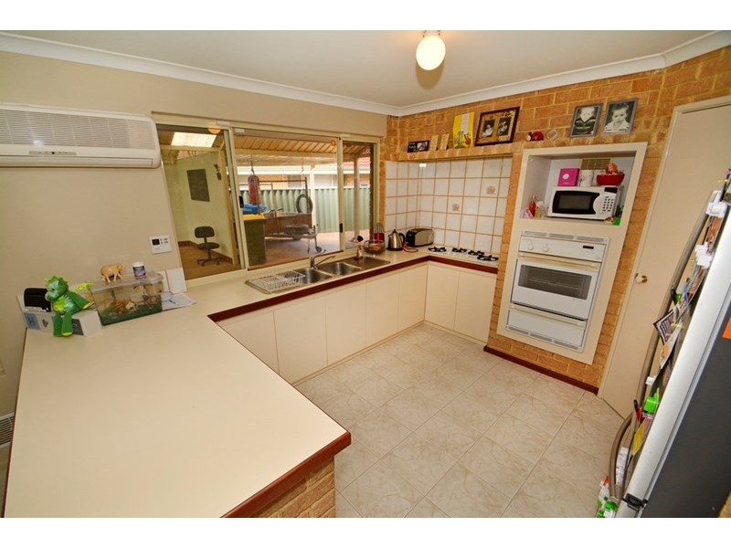 9 Cashmere Gardens, Ballajura WA 6066