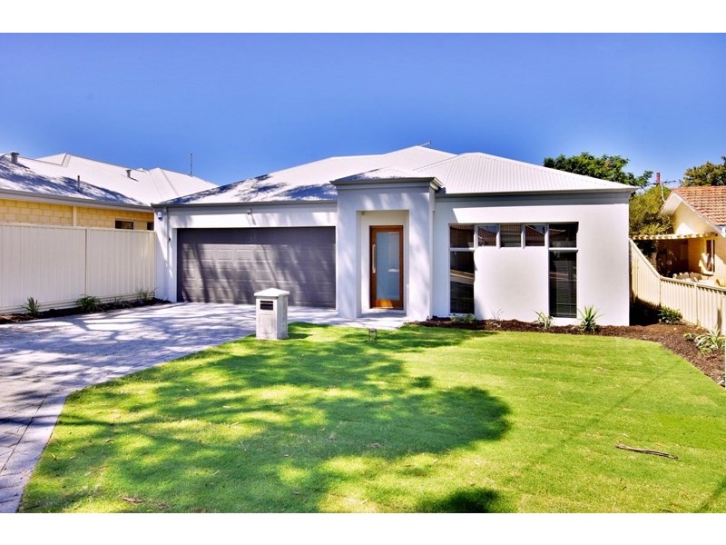 8 Peddie Place, Balga WA 6061