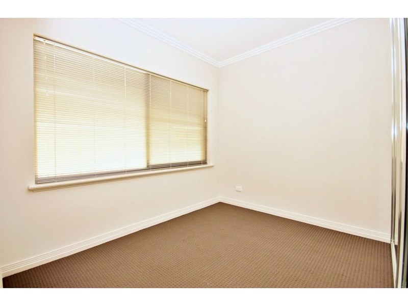 8 Peddie Place, Balga WA 6061