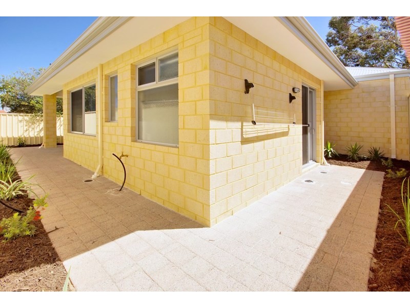 8 Peddie Place, Balga WA 6061