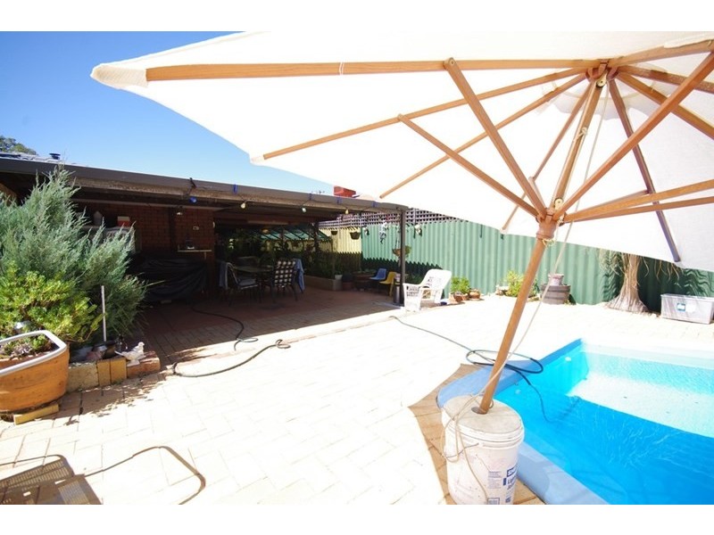 5 Pallens Grove, Mirrabooka WA 6061