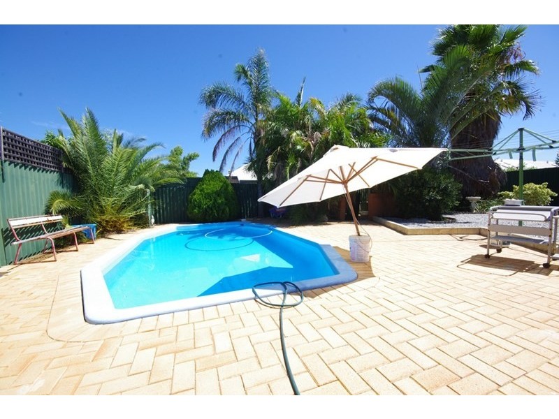 5 Pallens Grove, Mirrabooka WA 6061