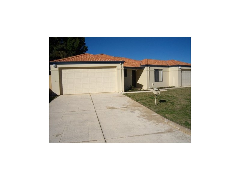 32 Gibb Crescent, Westminster WA 6061