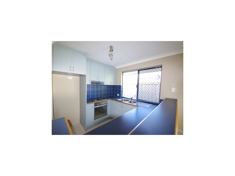 32 Gibb Crescent, Westminster WA 6061