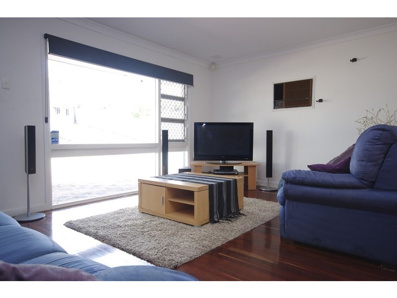 40 Harford Way, Girrawheen WA 6064