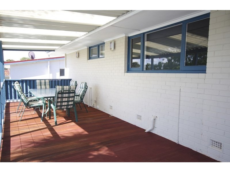 40 Harford Way, Girrawheen WA 6064