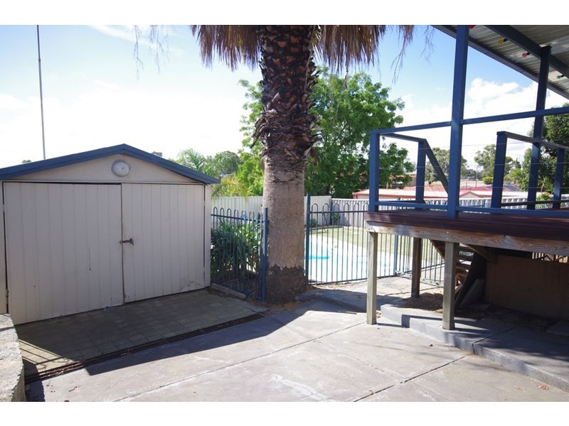 40 Harford Way, Girrawheen WA 6064