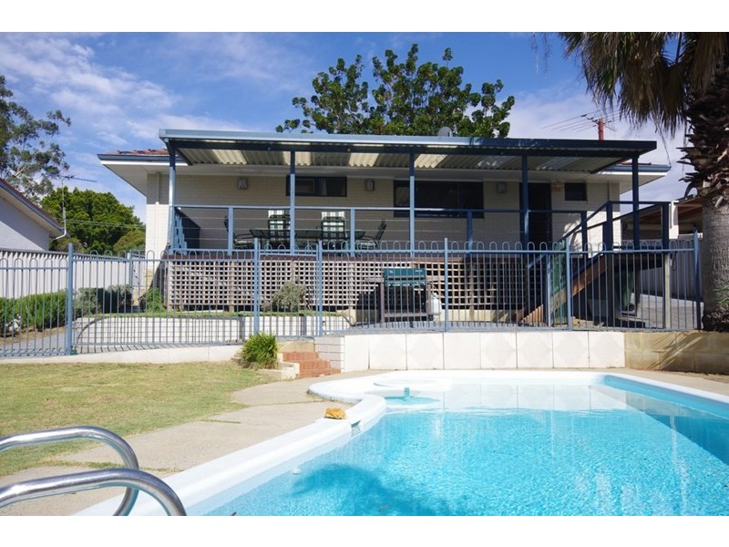 40 Harford Way, Girrawheen WA 6064