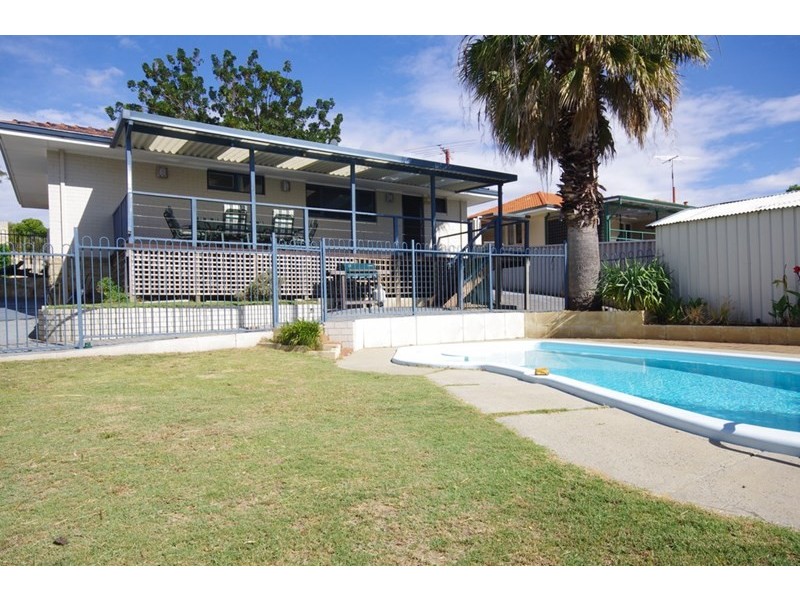 40 Harford Way, Girrawheen WA 6064