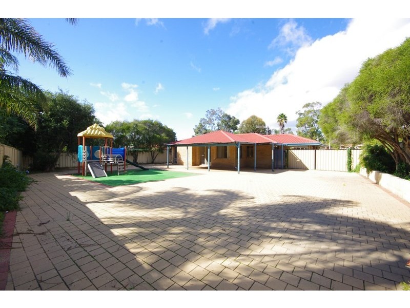 17 Downy Green, Mirrabooka WA 6061