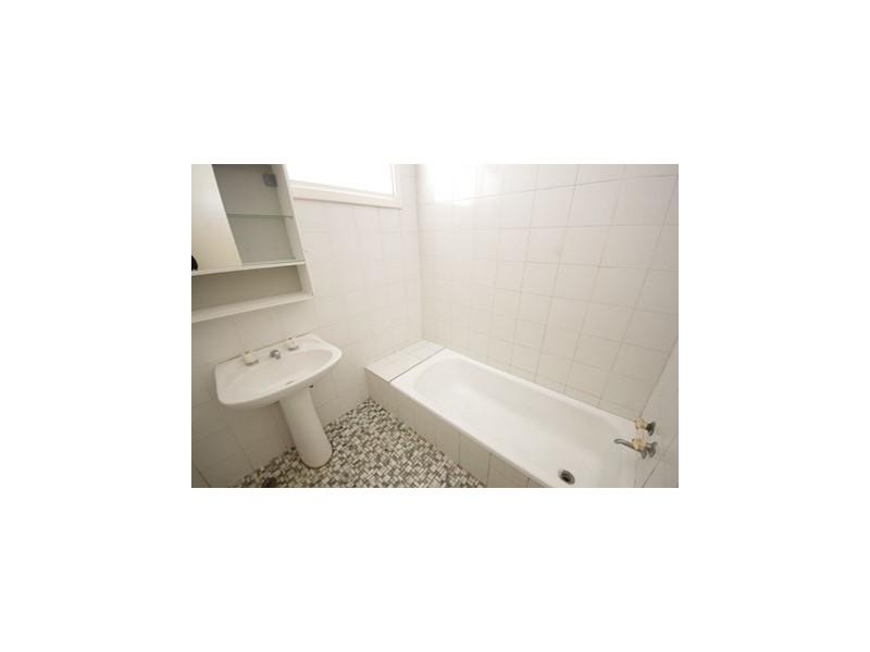 4 Stoke Court, Girrawheen WA 6064