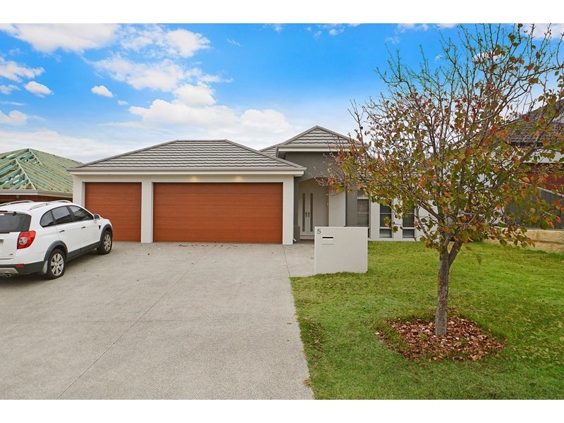 5 Elmdon Link, Landsdale WA 6065