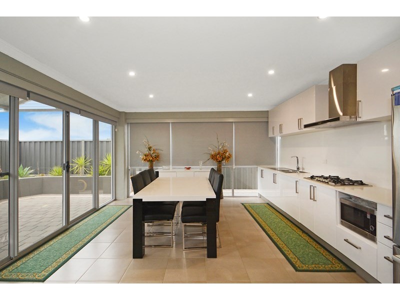 5 Elmdon Link, Landsdale WA 6065