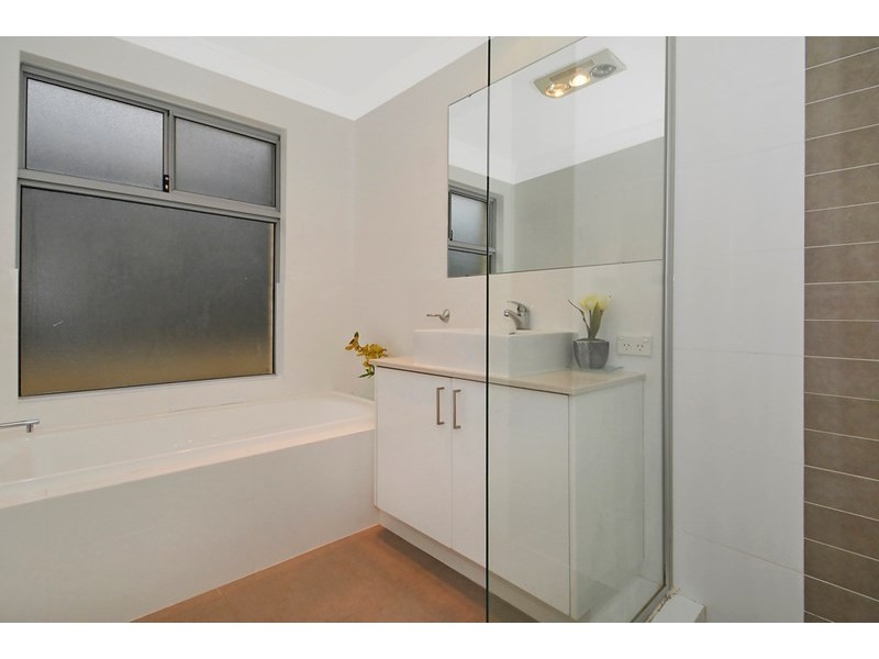 5 Elmdon Link, Landsdale WA 6065