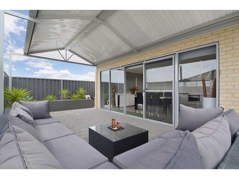 5 Elmdon Link, Landsdale WA 6065