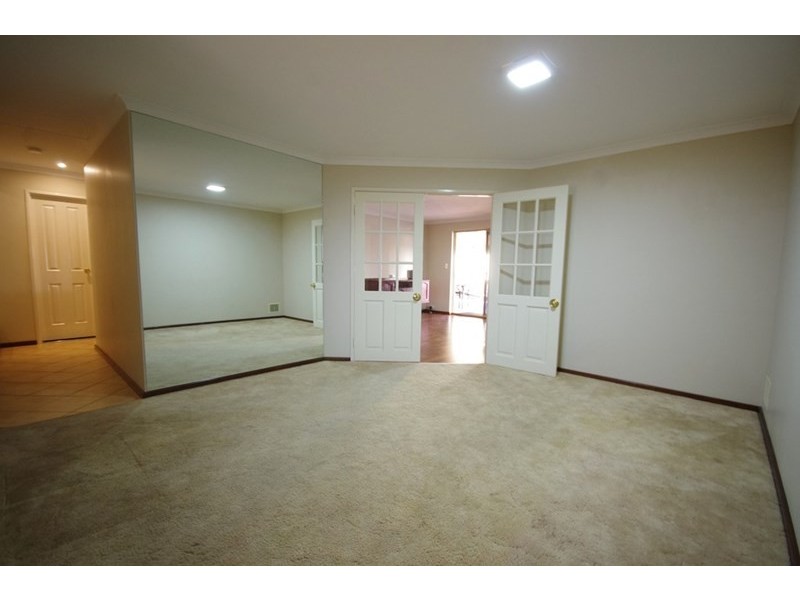 4 Veldt Mews, Mirrabooka WA 6061