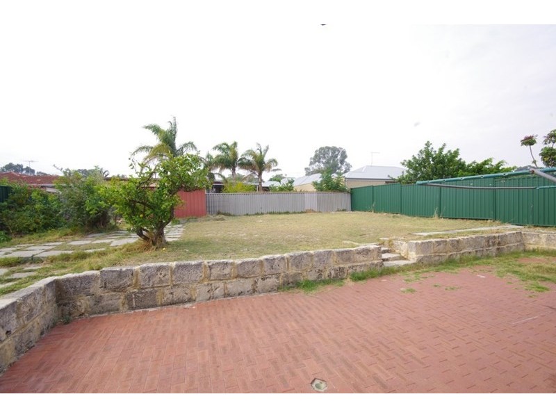 31 Cartwright Road, Balga WA 6061