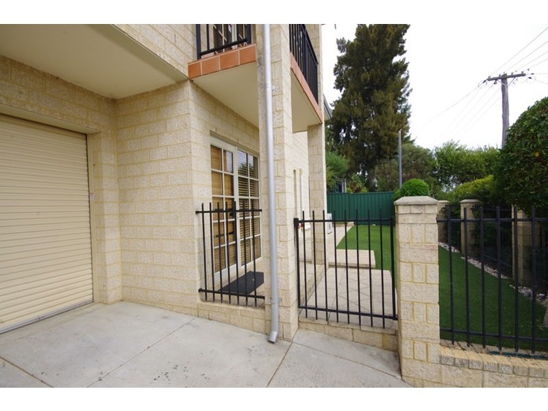 14 Oxford Street, Maylands WA 6051