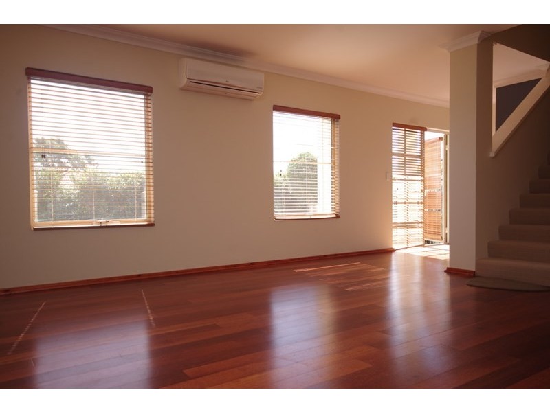 14 Oxford Street, Maylands WA 6051