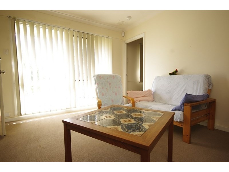 2B Templeton Crescent, Girrawheen WA 6064