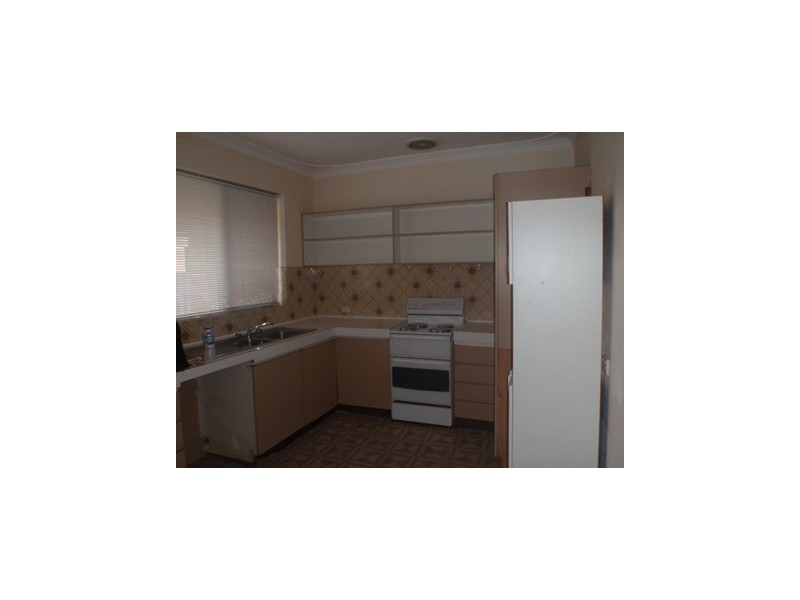 33 Maurice Street, Embleton WA 6062