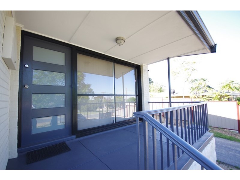 33 Colne Way, Girrawheen WA 6064