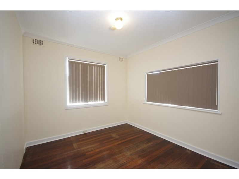 33 Colne Way, Girrawheen WA 6064