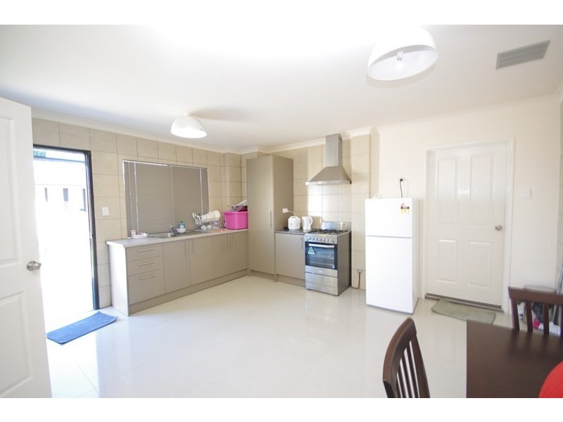 33 Colne Way, Girrawheen WA 6064