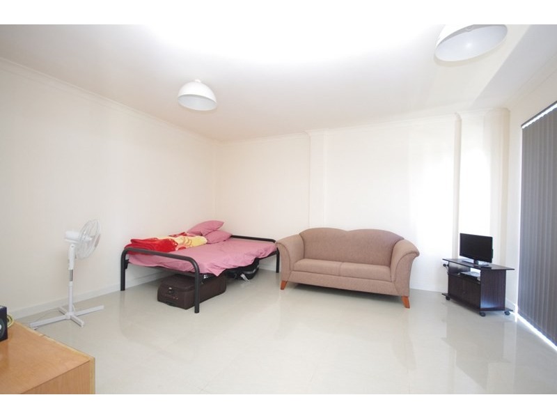 33 Colne Way, Girrawheen WA 6064