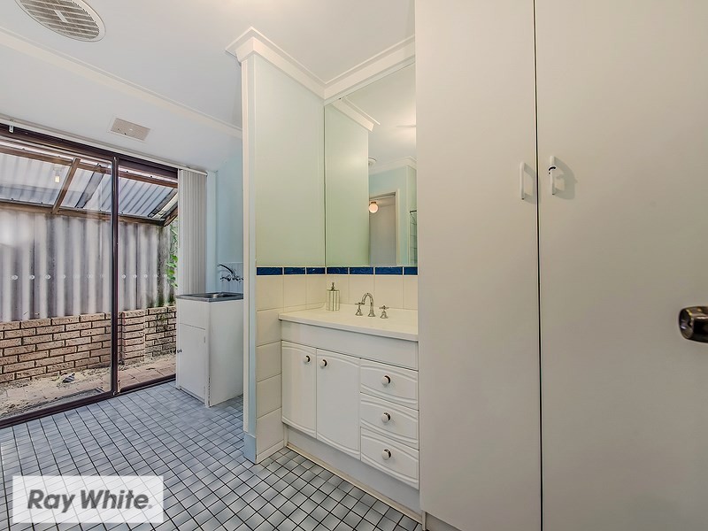 6 Vallack Grove, Mirrabooka WA 6061