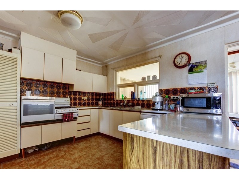 25 Wolya Way, Westminster WA 6061