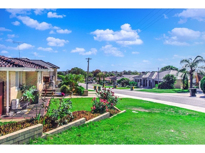 25 Wolya Way, Westminster WA 6061