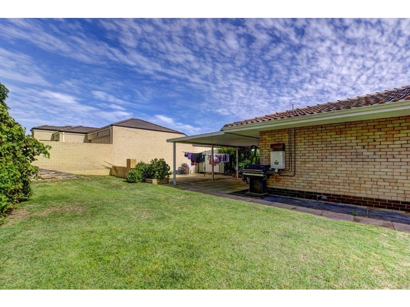 25 Wolya Way, Westminster WA 6061