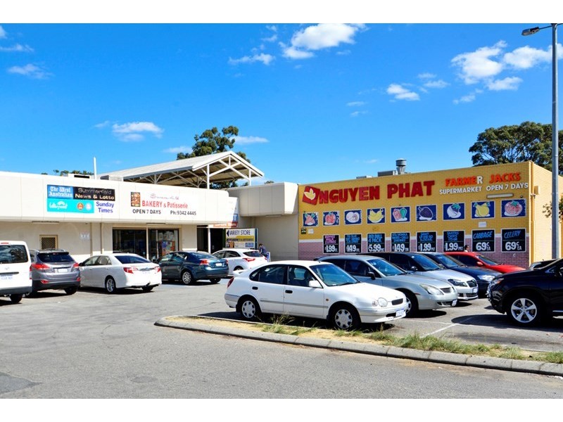 2 Frangipani Loop, Marangaroo WA 6064