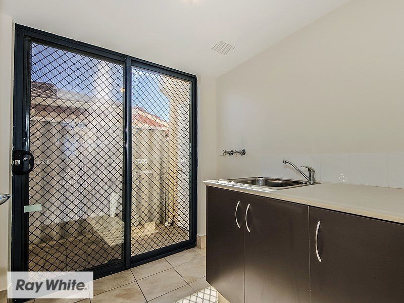 34D Newhaven Way, Nollamara WA 6061