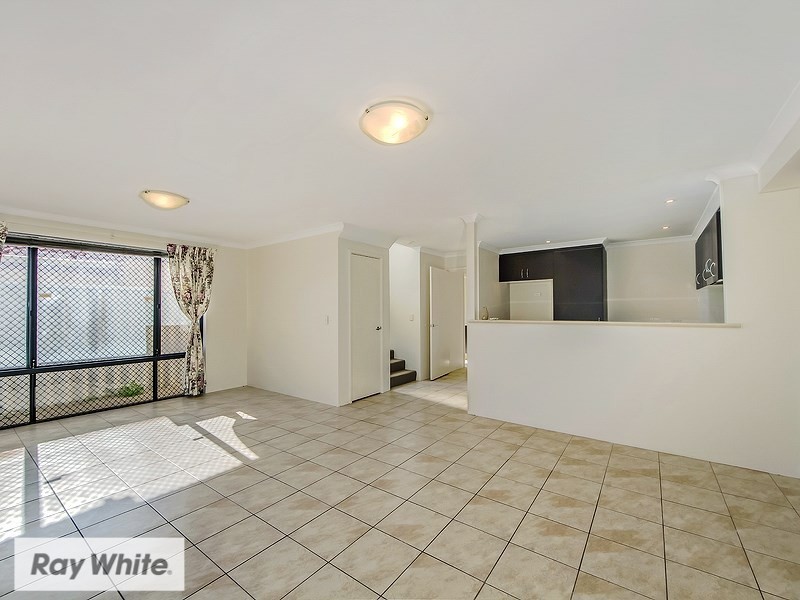 34D Newhaven Way, Nollamara WA 6061