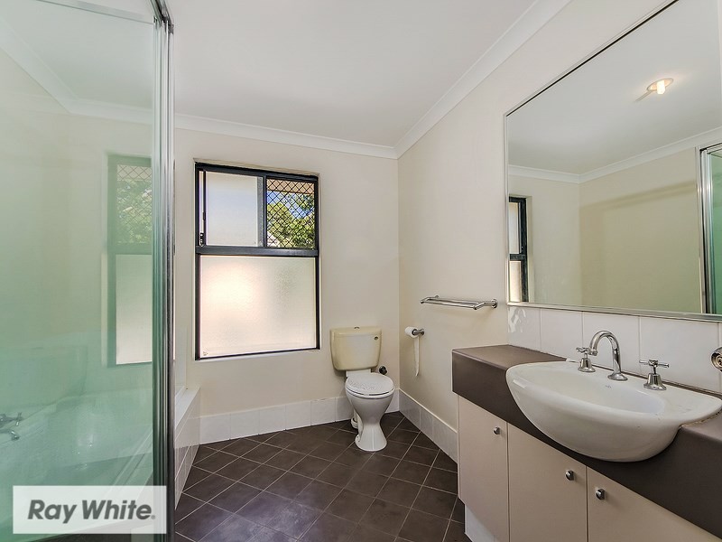 34D Newhaven Way, Nollamara WA 6061
