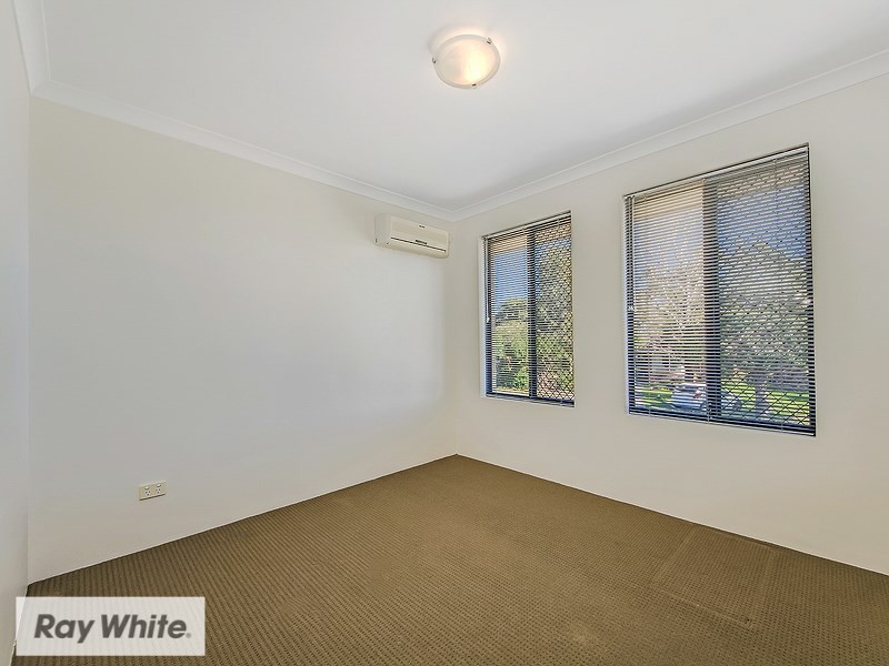 34D Newhaven Way, Nollamara WA 6061