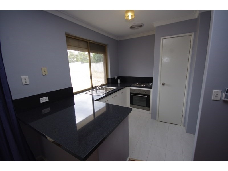 33 Snowberry Retreat, Mirrabooka WA 6061