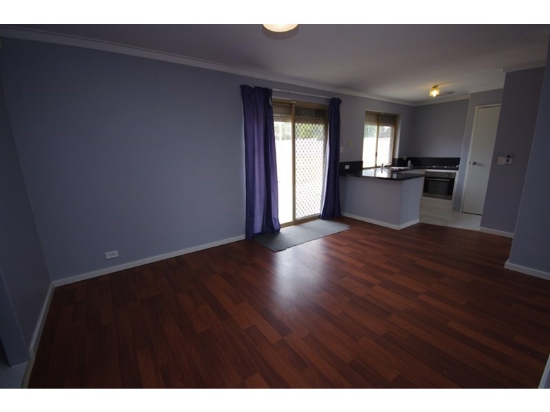 33 Snowberry Retreat, Mirrabooka WA 6061