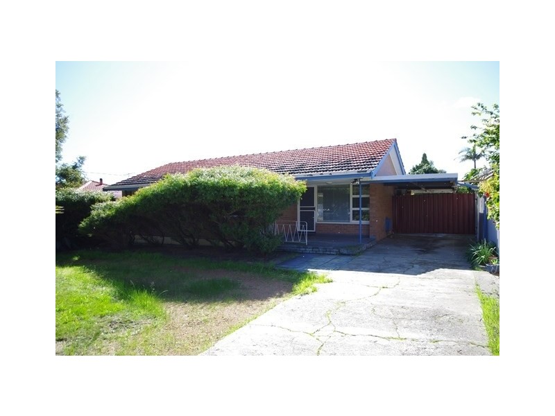 64 Gummow Way, Girrawheen WA 6064