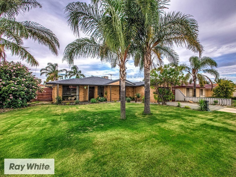 14 Addington Way, Marangaroo WA 6064