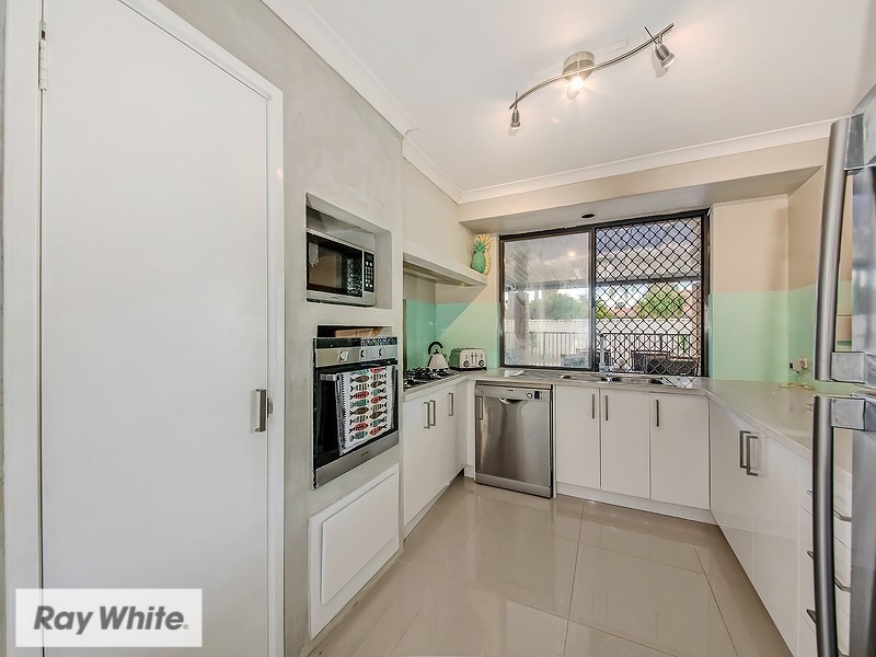 14 Addington Way, Marangaroo WA 6064