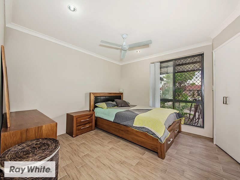 14 Addington Way, Marangaroo WA 6064