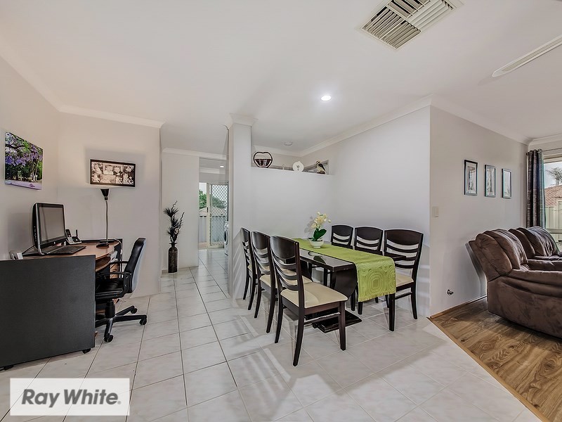 1 Ullinger Loop, Marangaroo WA 6064
