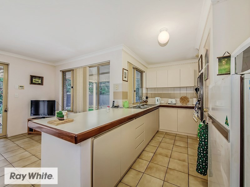 10 Barbet Heights, Ballajura WA 6066