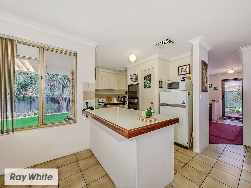 10 Barbet Heights, Ballajura WA 6066